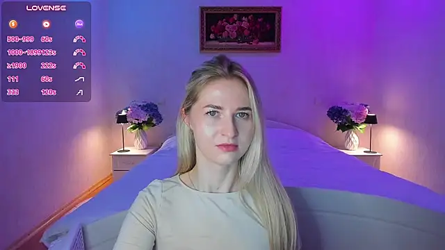 Julie_Blaze - Flash Naked
