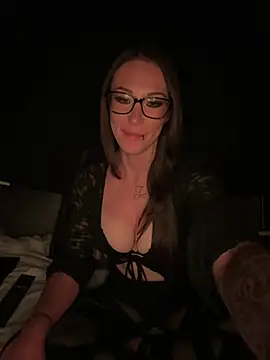 LeaSchmitt - 😝 Striptease