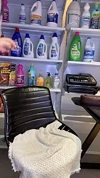 MayyBonita - BLOWJOB + OIL BOOBS HIDDEN