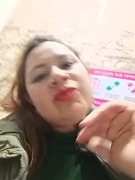 VANESSA__28 - Show BOOBS to the CO WORKER 😅