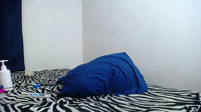 Callme_jade - plug anal