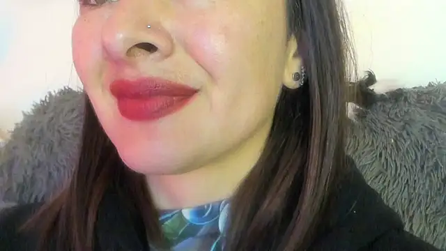 Queen_fetish - LICK AND KISS DILDO