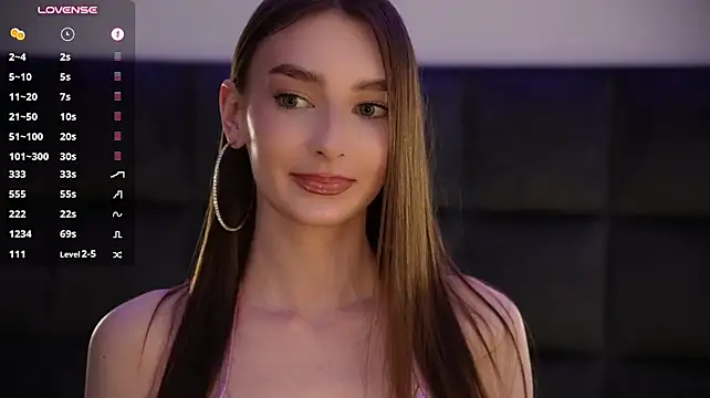 GoldieHarrington - Full Tease In Outfit