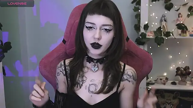 Gothickotik - doggy and spanks^^