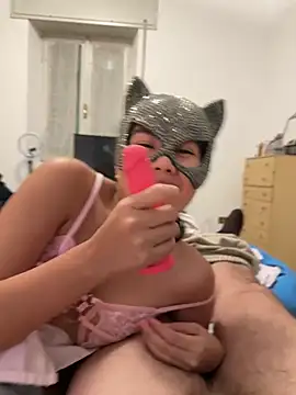 Jaguarita - Massaggio sexy sul culo