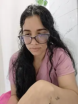 Alanahot94 - Sucking on nipples