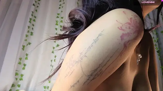 Moeraeger - Mmhhm fingering my pussy in this pose
