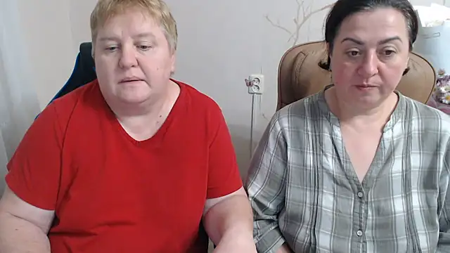 Lindy-Jeanie - lick pussy and ass blonde