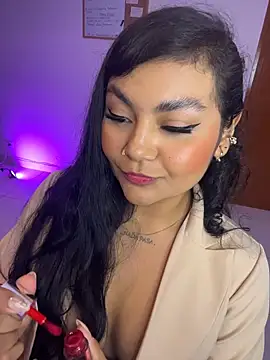 ItsEla - flash boobs 🍒