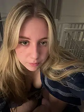 RosieJonesx - Hand bra