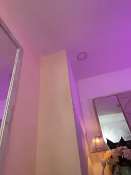 AliciaRoux - Fingering deep & hard dripping