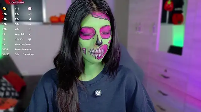 NanakoDollx - SEXY ZOMBIE TEASE U