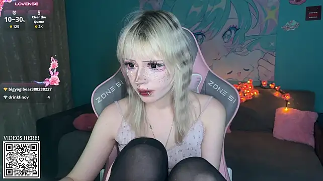 Mollycutiestar - FREE SHOW WITH DILDO 20 MINUTES