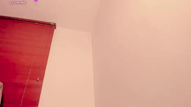 DreaBennet - Suck + Spit nipples very close