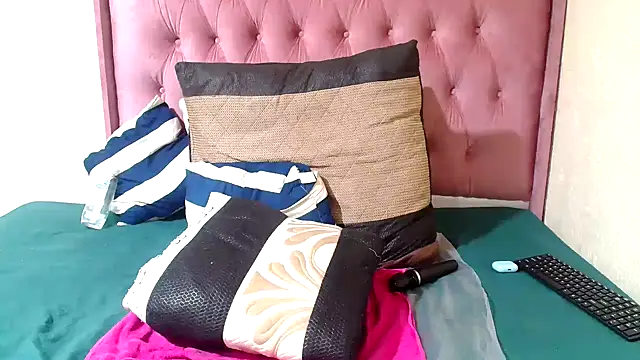 Hotsexyberry23 - pound my clit harder daddy