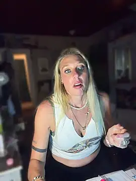 Glamazing - Strip Tease