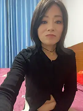 Lipinger - 公园不穿内衣直播30分钟