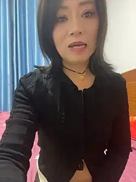 Lipinger - 公园不穿内衣直播30分钟