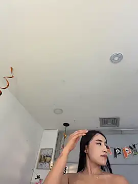 IvonneOwen - Fingering really close & deep