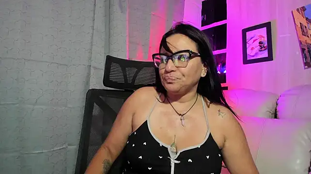 Luna_milf13 - open my pussy 2 hands