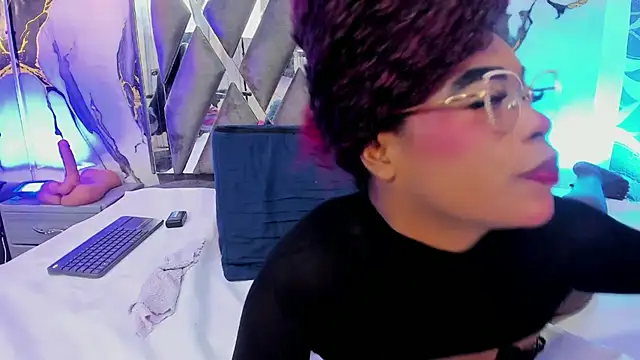 CandyMartinez_ - open ass🍑🍑