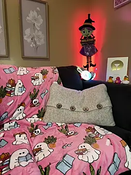TikaMoonX - OIL MY TITS AND GET NAKED🎃