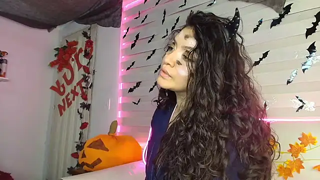 Noapino - LOVE ME A LOT