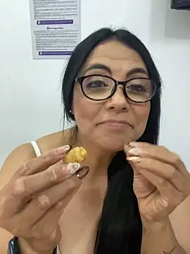 LaTeniente - Suck tits chupar tetas
