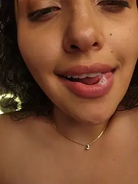 Lucy_Marin - Fuck my boobs, show saliva.