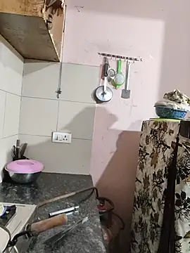 Hot_Saraa04 - Boobs show