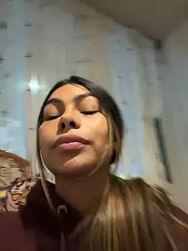 Khaiimy - cum and spanks x5