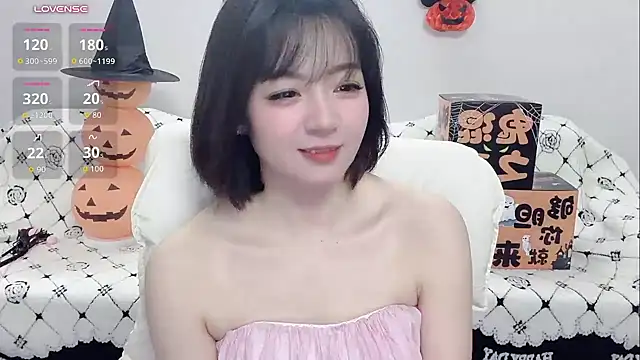 Lucy-8
