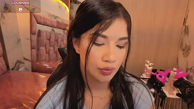 Violetta_jhonson_a - Pinch nipples + spank !! 😈