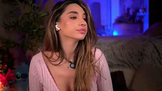 ItalianGirl - Crazy-HOT Fingering 🥵💦