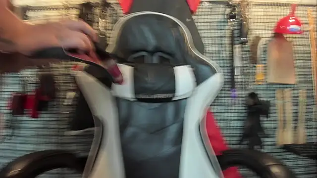 Hillary_bigbutt - Clamps pussy + hammer 🖐🏼🔥⛓