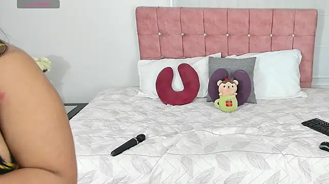 Ambar_muu - Fuck my pussy in doggy