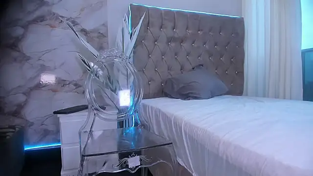 VanillaFlo - Fuck me hard🍆💦