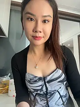 Yioyio-666 - jj抽插1分钟，最后完成任务可得小粉控制1分钟