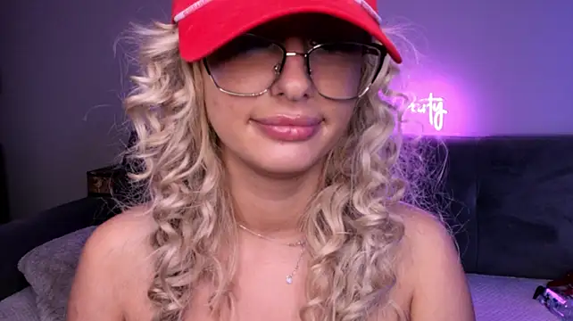 JessyyJ - Pussy all over your face 😈 🤩
