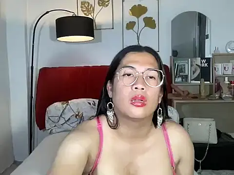 Hugecockpaula - SUCK MY BIGCOCK LITTLE SLUT