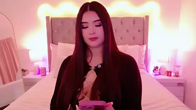 JuliaSUMMERS2022 - Enjoy my wet pussy