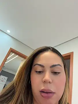 LariiHotWife - Peladinha para o cunhado