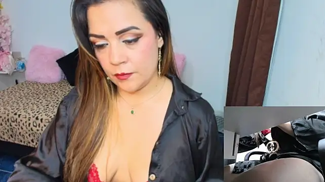 Paulina-Becerraa - show remove blouse show lingerie