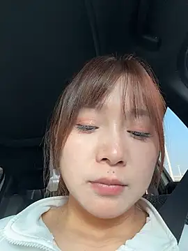 Xiaoqiao_ss - 学校操场脱脱内衣福利