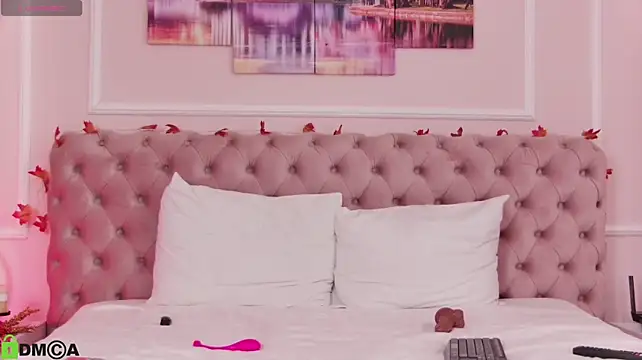 LanaKream - Shiny Skin, Dirty Mind!