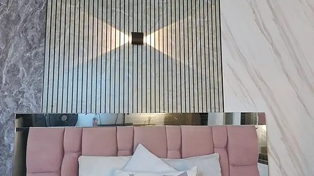 Sophie__blare - suckk boobs hard