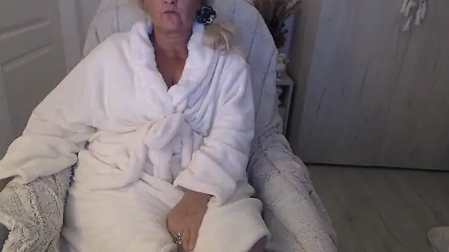Divineblond - nude