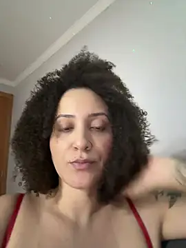 Romena_ - Chupar Peito