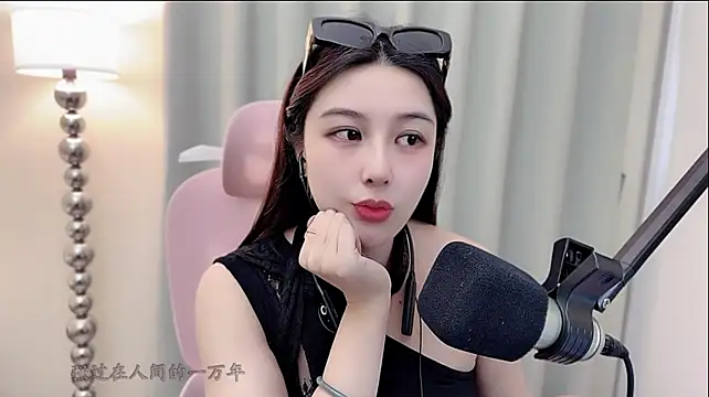 Queenqiao - 谁家小孩天天哭啊😭今天不哭