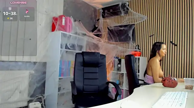 OfficeGirls - make my kitty soaked time🌊💦